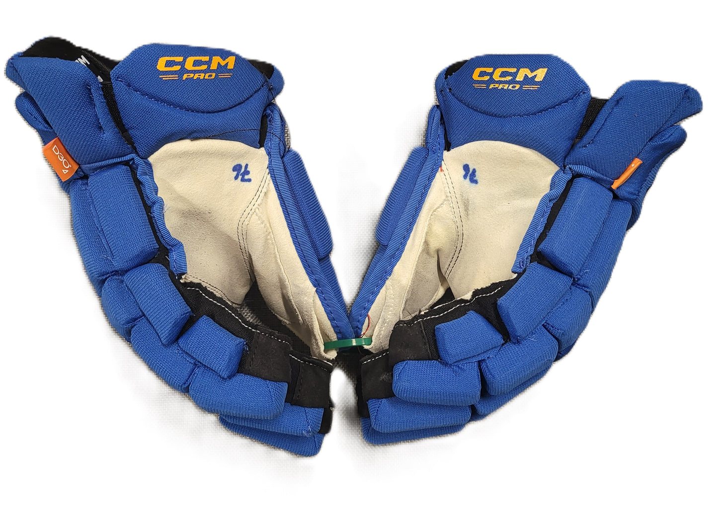Used -14" Stange CCM Gloves